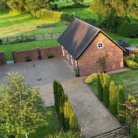 Cheshire Retreat At Within Street Farm Apartment Middlewich Bagian luar foto